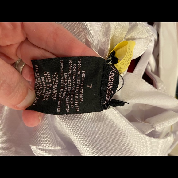 White Satin Hi-lo dress with pockets - Picture 4 of 4